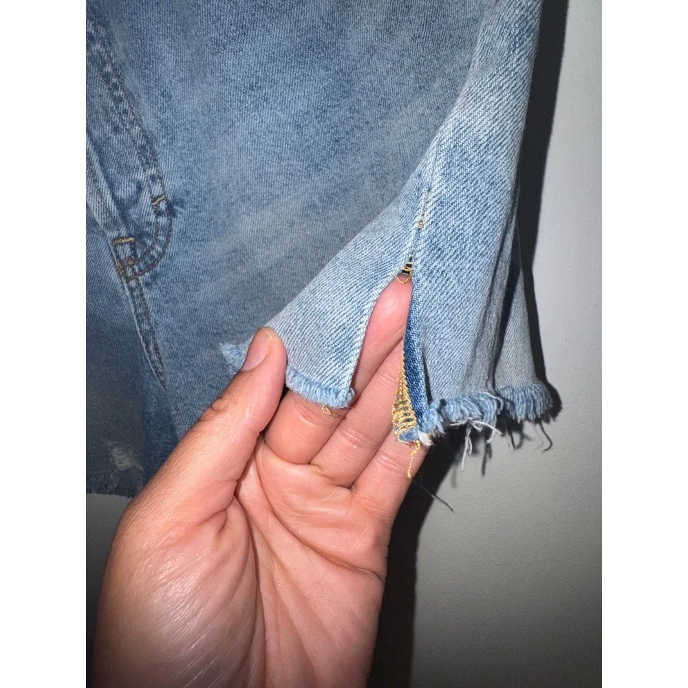 We The Free Distressed Denim Shorts Blue Cutoff Button Fly Size 29
